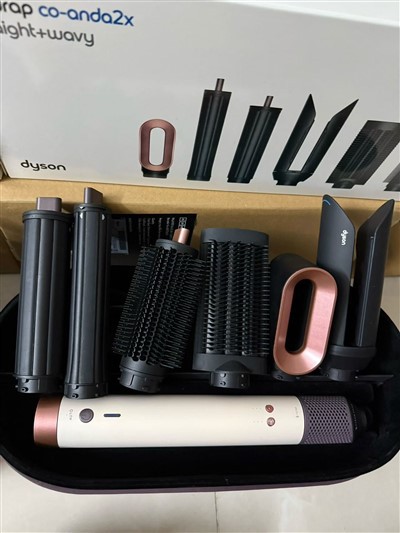 Dyson Airwrap Co-anda2x HS09